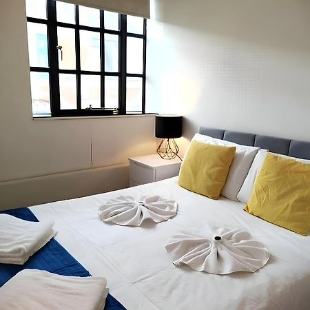 Leather Lane Serviced Apartments Лондон Екстер'єр фото